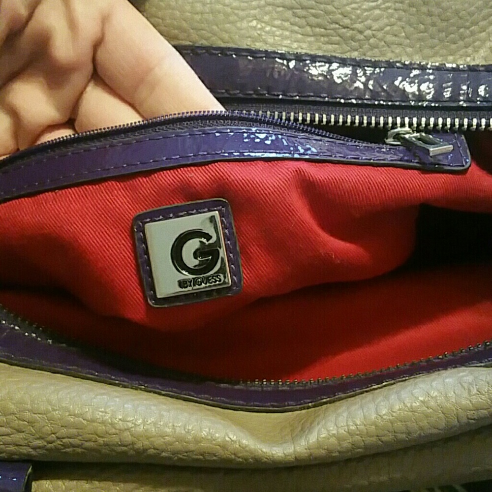 Handbag - Picture 3 of 4